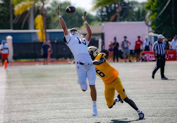 St John Bosco vs St Thomas Aquinas Football - by Matt Christopher 08-26-20231095